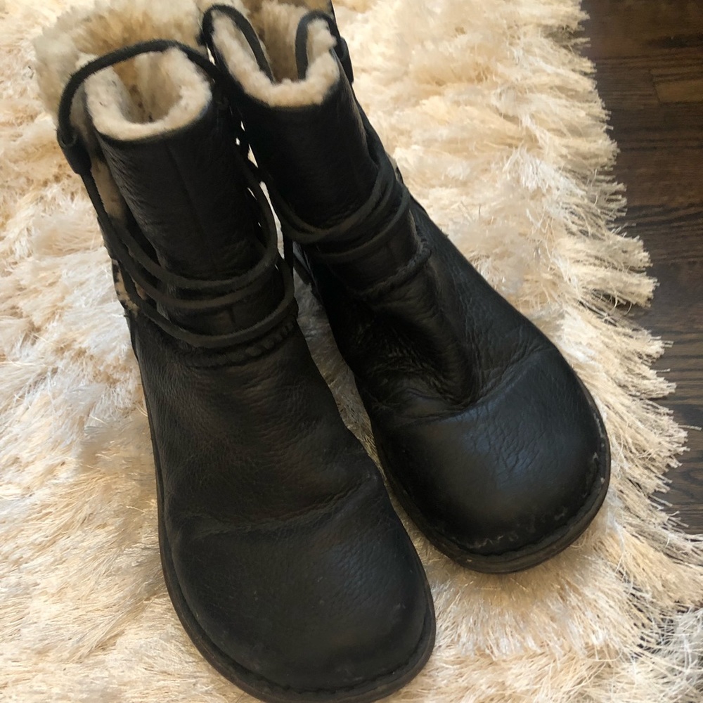 Womens Ugg Leather boots